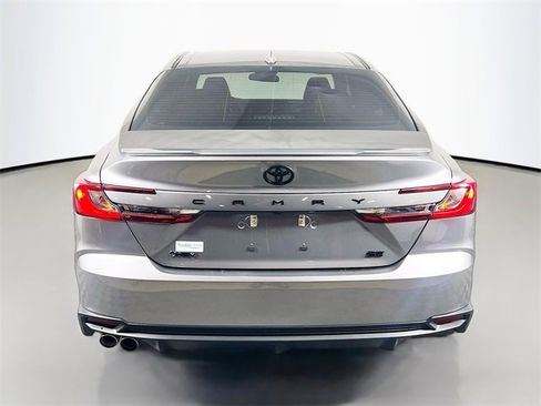 Used 2025 Toyota Camry LE image 6
