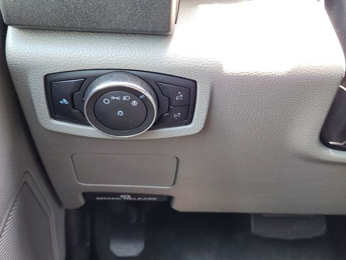 Used 2022 Ford F250 XL w/ Power Equipment Group AWD/4WD image 17