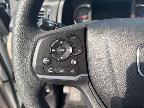 Used 2021 Honda Pilot EX image 12