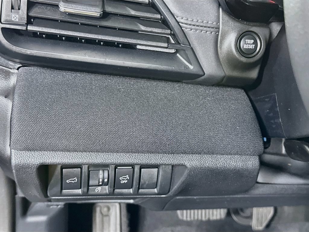 Used 2025 Subaru Outback Premium AWD/4WD image 21