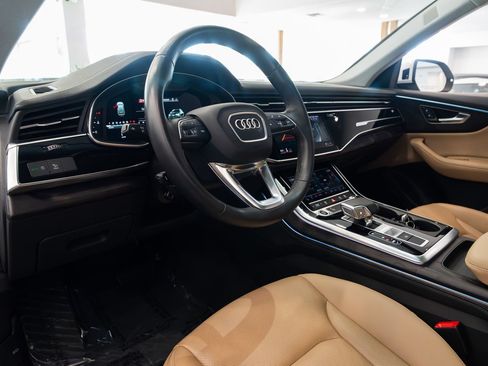 Used 2023 Audi Q8 Premium Plus w/ Premium Plus Package AWD/4WD image 18