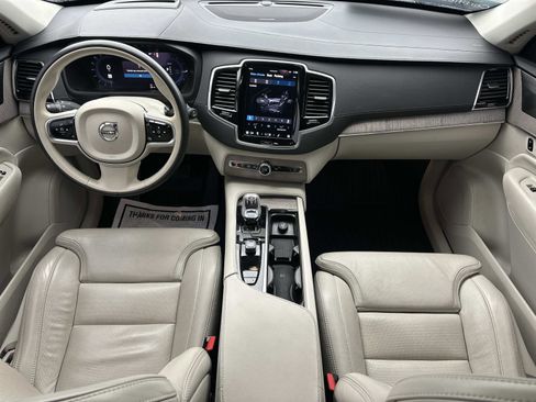 Certified 2023 Volvo XC90 T8 Ultimate image 9