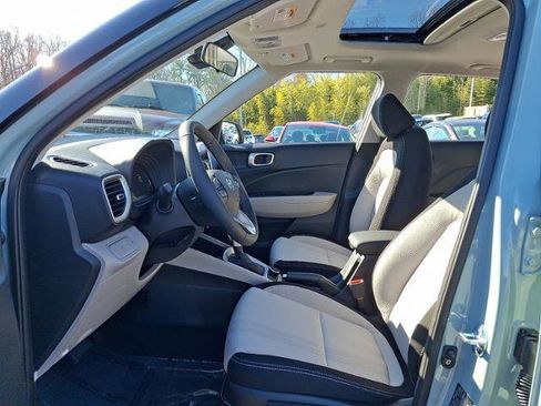 New 2026 Hyundai Venue SEL image 6