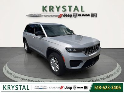 Certified 2025 Jeep Grand Cherokee Laredo w/ Luxury Tech Group I