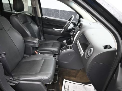 Used 2016 Jeep Compass High Altitude AWD/4WD image 9