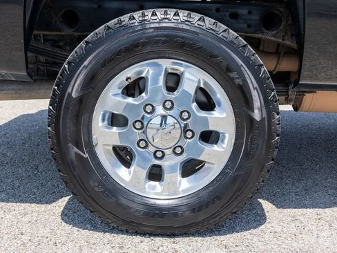 Used 2014 Chevrolet Silverado 2500 LT w/ Z71 Appearance Package AWD/4WD image 19