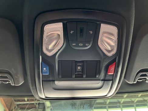 Used 2024 RAM 2500 Tradesman w/ Chrome Appearance Group AWD/4WD image 22