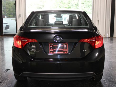 Used 2019 Toyota Corolla SE FWD image 5