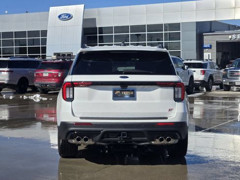 New 2026 Ford Explorer ST AWD/4WD image 8