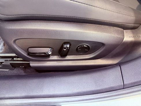 Certified 2025 Lexus ES 350 w/ Premium Package image 19