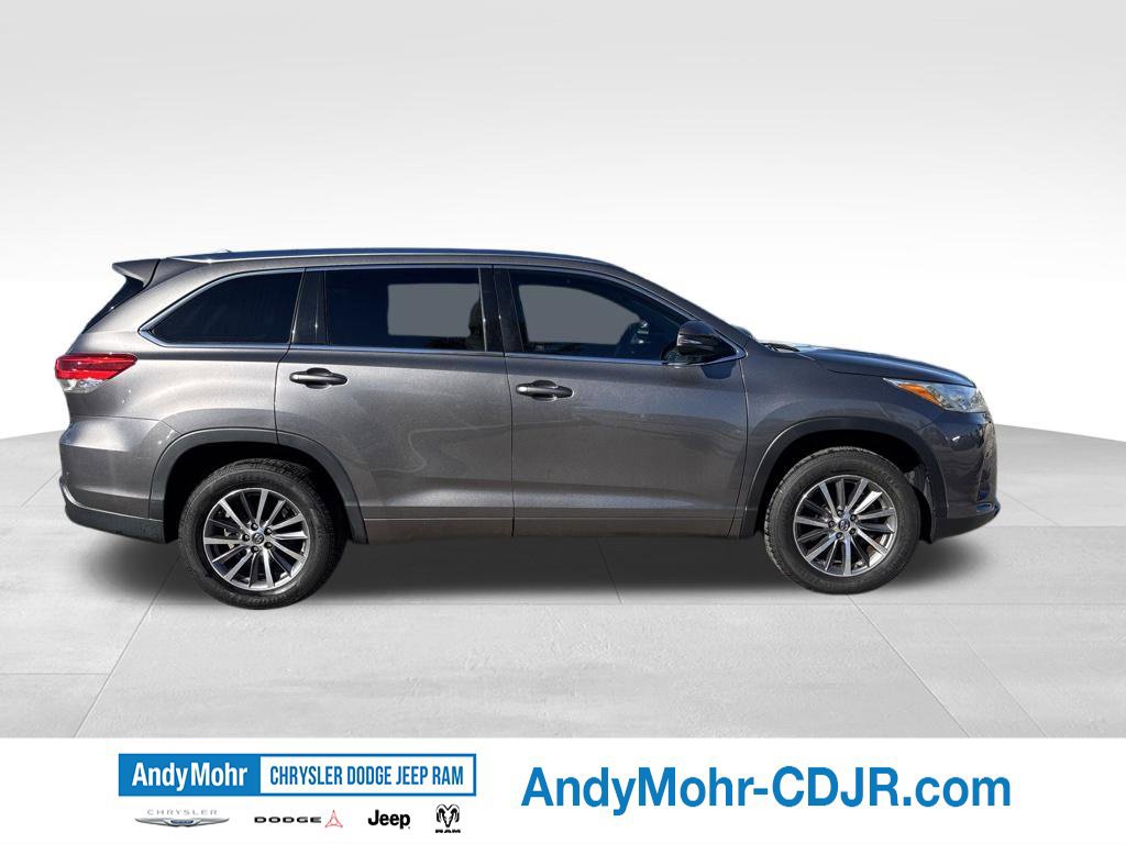 Used 2018 Toyota Highlander XLE FWD image 8