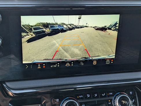 Used 2024 GMC Sierra 1500 AT4 w/ Technology Package image 24