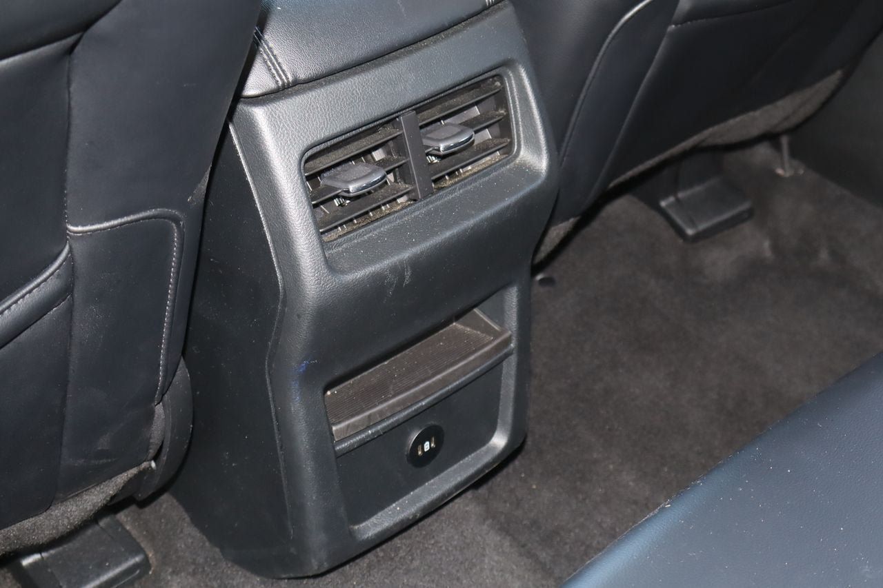 Used 2024 Ford Edge SEL AWD/4WD image 17