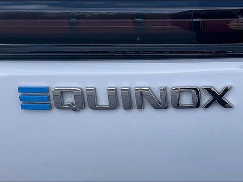 Used 2024 Chevrolet Equinox EV LT image 27