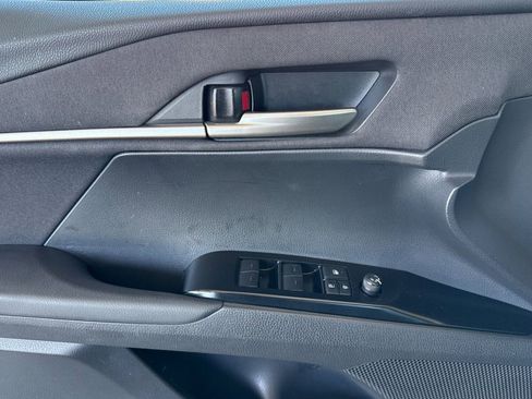 Used 2025 Toyota Camry LE image 17