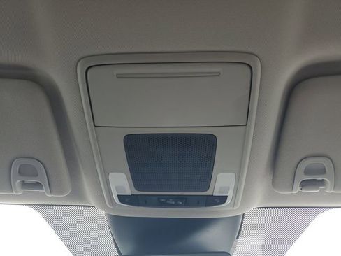 Used 2025 Honda Pilot EX-L image 25