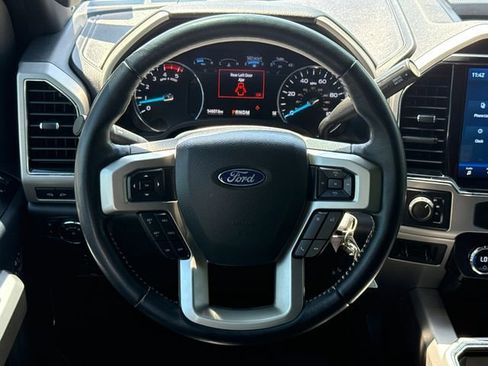 Used 2022 Ford F250 Lariat w/ Lariat Value Package AWD/4WD image 14