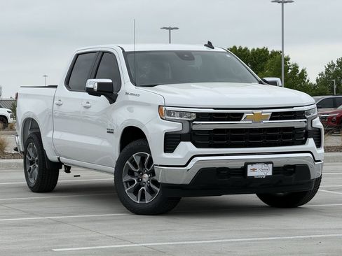New 2026 Chevrolet Silverado 1500 LT image 2
