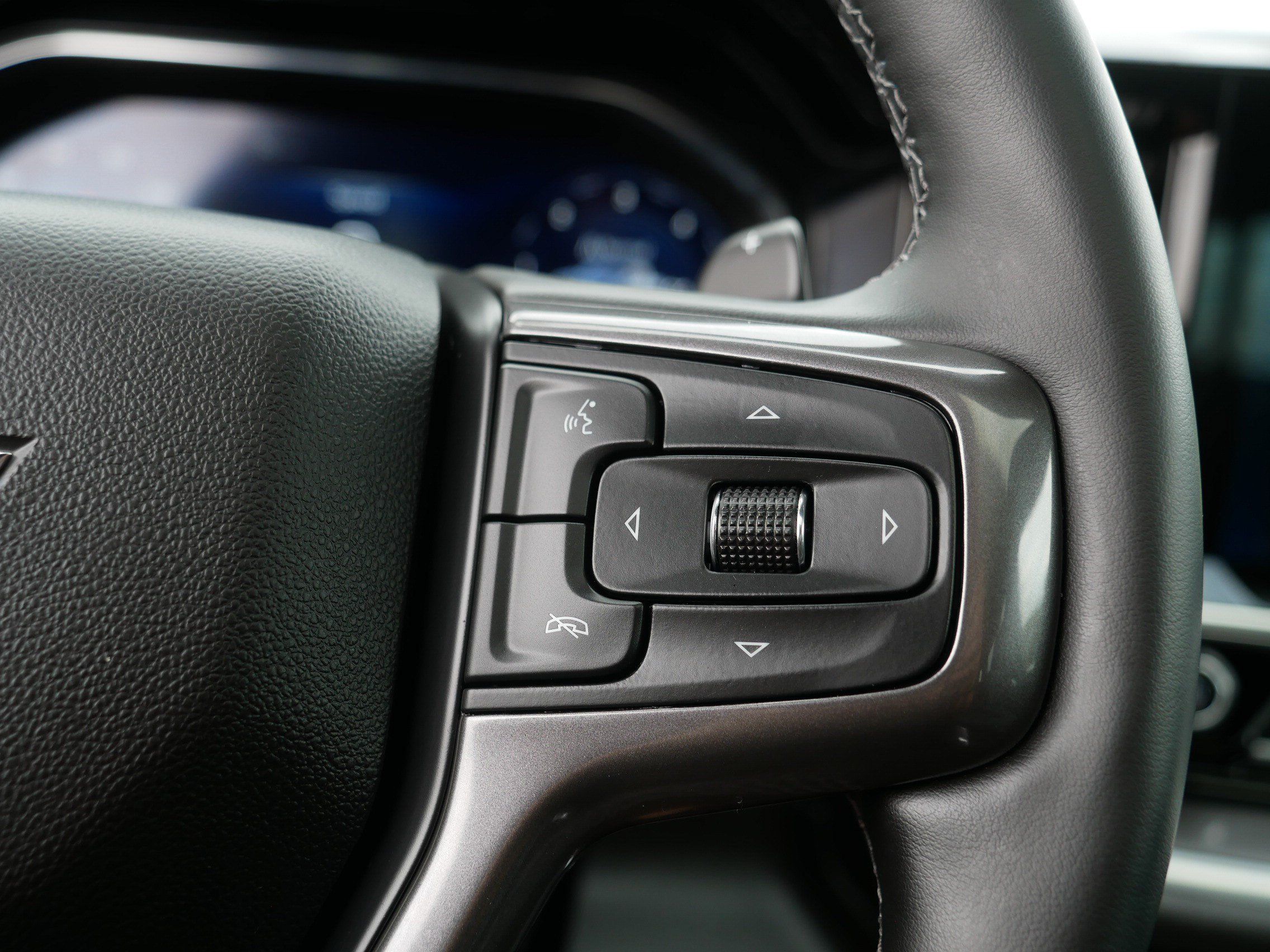 Certified 2025 Chevrolet Silverado 1500 High Country w/ High Country Premium Package AWD/4WD image 29
