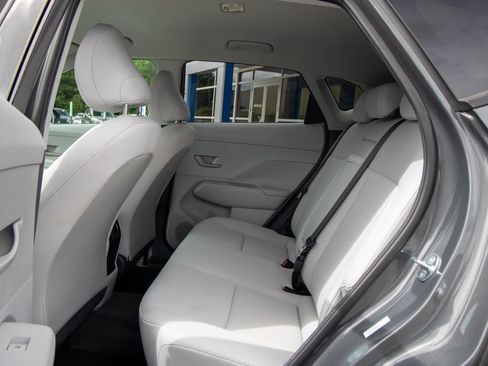 Certified 2025 Hyundai Kona SEL FWD image 8