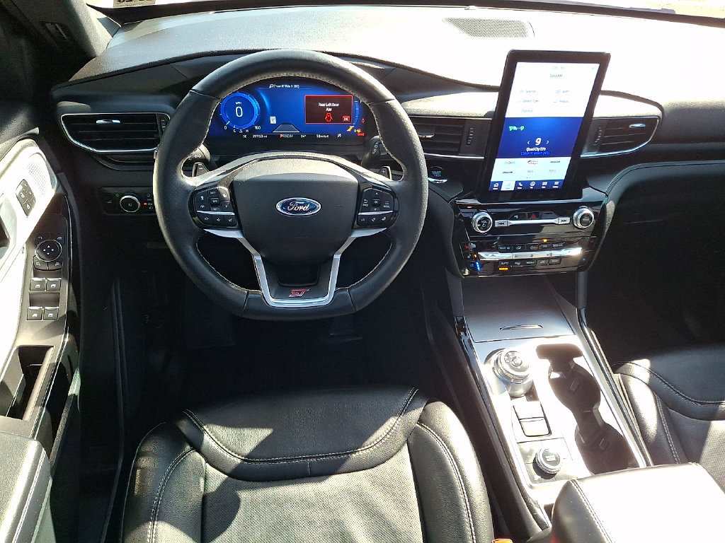Used 2023 Ford Explorer ST w/ Equipment Group 401A AWD/4WD image 2