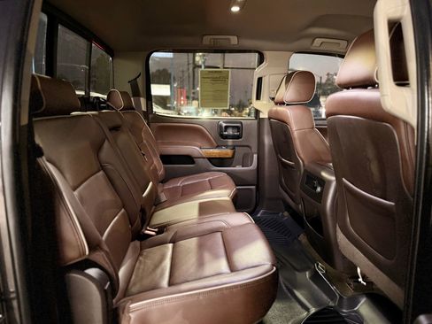 Used 2014 Chevrolet Silverado 1500 High Country w/ High Country Premium Package image 14