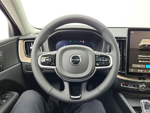 New 2026 Volvo XC60 B5 Plus w/ Protection Package Premier image 33