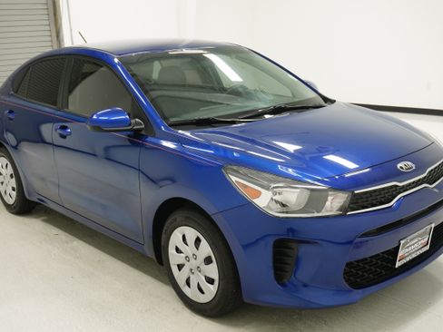 Used 2020 Kia Rio S FWD image 3