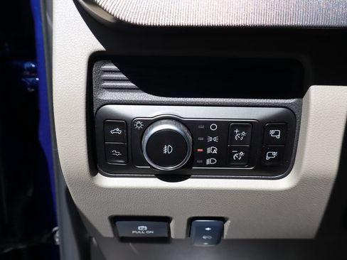 New 2026 Ford F350 4x4 Crew Cab DRW Super Duty image 38