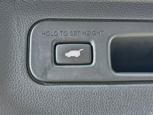 Used 2023 Honda Pilot EX-L image 30