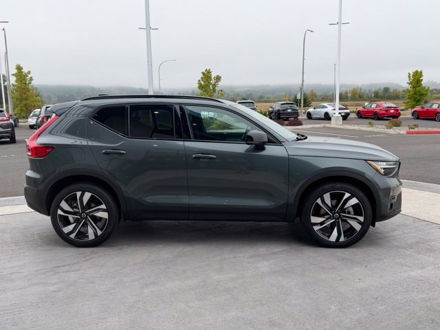 Used 2026 Volvo XC40 B5 Ultra w/ Climate Package AWD/4WD image 4