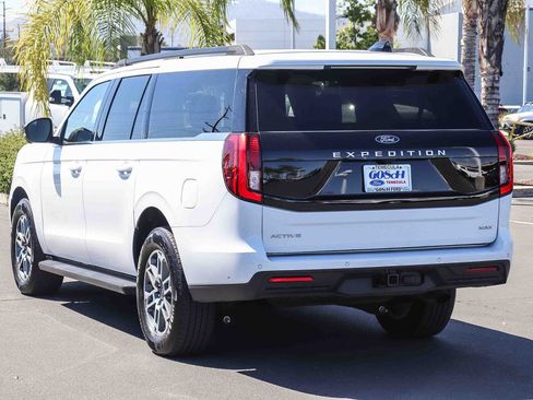 Certified 2025 Ford Expedition Max Active RWD image 6