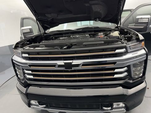 Used 2023 Chevrolet Silverado 2500 High Country w/ LPO, Hitch Package image 15