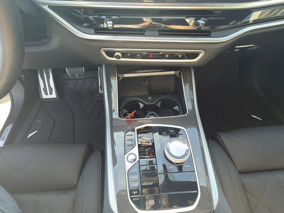 Used 2025 BMW X5 M60i AWD/4WD image 23