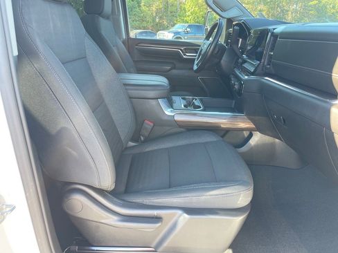 Used 2024 Chevrolet Silverado 3500 LT w/ Safety Package image 19