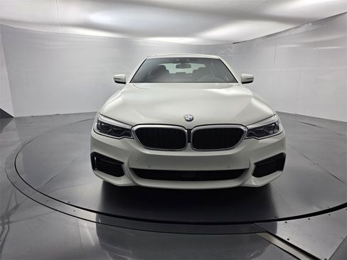 Used 2019 BMW 540i xDrive w/ M Sport Package image 2