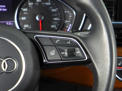 Used 2023 Audi A4 2.0T Premium w/ Convenience Package image 29