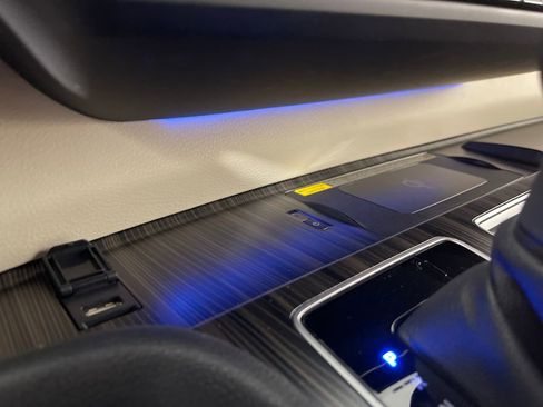 Certified 2023 Toyota Sienna Platinum image 26