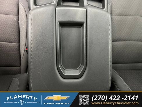 Used 2025 Chevrolet Silverado 2500 LT AWD/4WD image 34