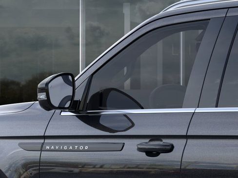 New 2026 Lincoln Navigator Black Label image 20