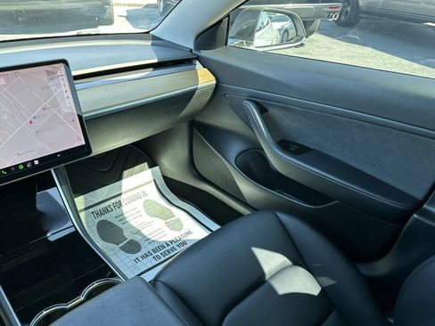 Used 2020 Tesla Model 3 RWD image 16