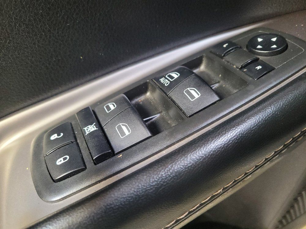 Used 2019 Dodge Journey Crossroad FWD image 27