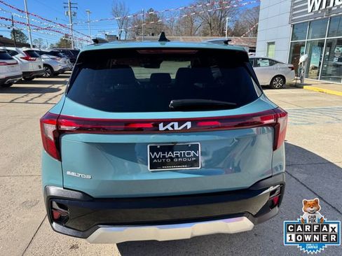 Used 2024 Kia Seltos EX image 10
