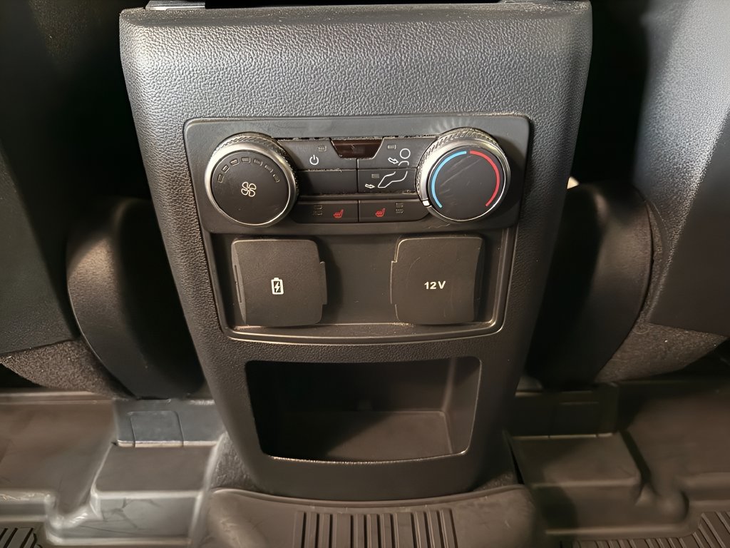 Used 2020 Ford Explorer XLT w/ Equipment Group 202A AWD/4WD image 14