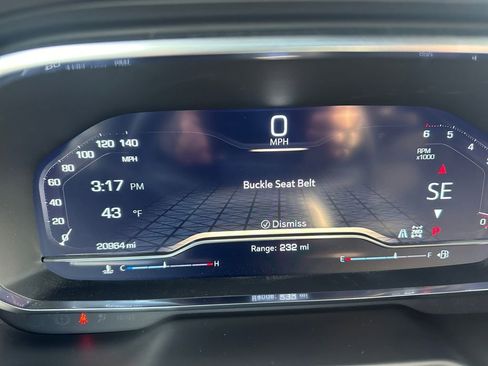 Used 2024 GMC Yukon SLT w/ SLT Premium Package image 20