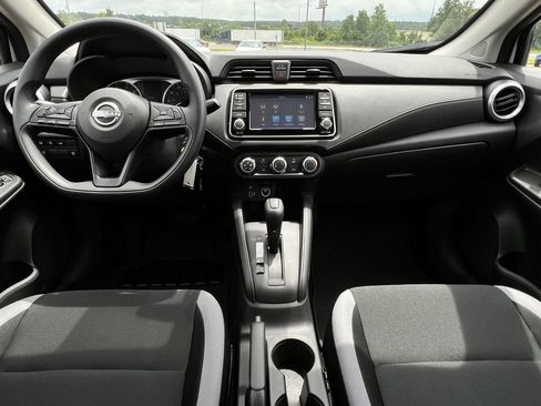 Used 2025 Nissan Versa S w/ Trunk Package image 2