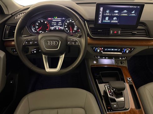 Used 2023 Audi Q5 2.0T Premium w/ Convenience Package AWD/4WD image 30