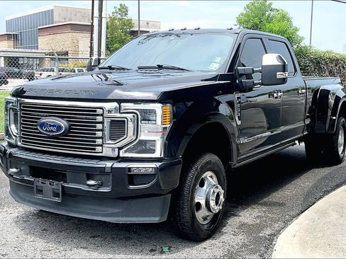 Certified 2022 Ford F350 Platinum AWD/4WD image 1