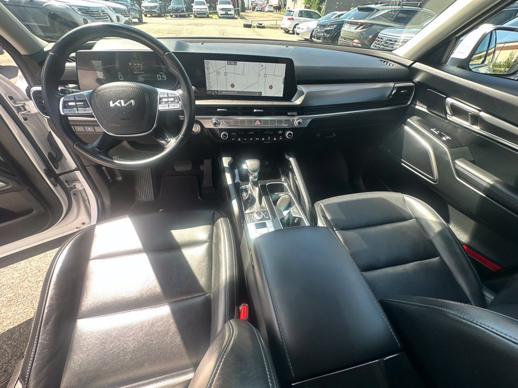 Used 2024 Kia Telluride LX AWD/4WD image 25