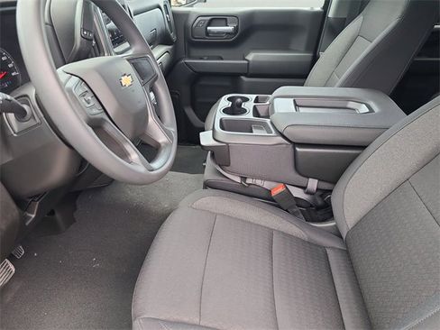 New 2026 Chevrolet Silverado 1500 Custom image 19